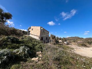 Masia a Almatret