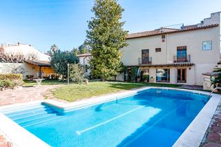 Masia a Poble - Casc Antic