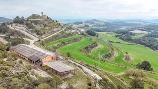 Fabrikhalle in Argençola