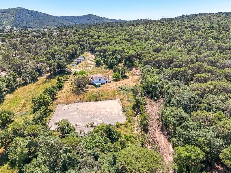 Foto bc5d70b2-3e2c-430e-996a-24fa563e767b. Casale in Montbarbat Maçanet de la Selva