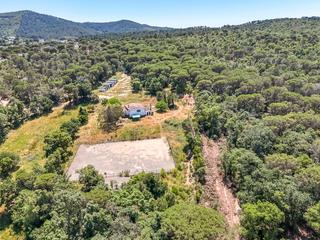 Masia a Montbarbat