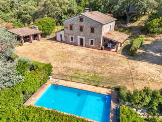 Masia a Sant Feliu de Buixalleu