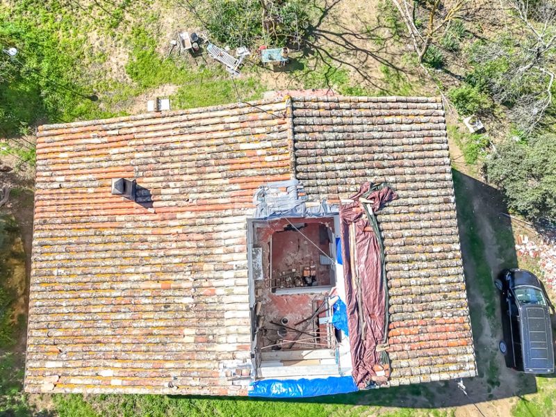 Foto 634b37a4-c599-4388-8ec4-3d7041b4cc2c. Masia a Llambilles