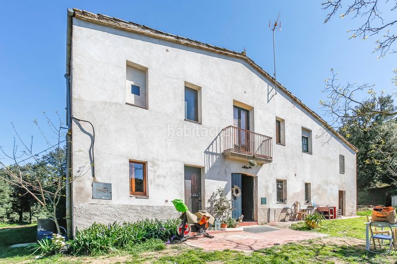 Foto fd871e7d-77ce-43c1-af5f-faf83b4c9a14. Masia a Llambilles