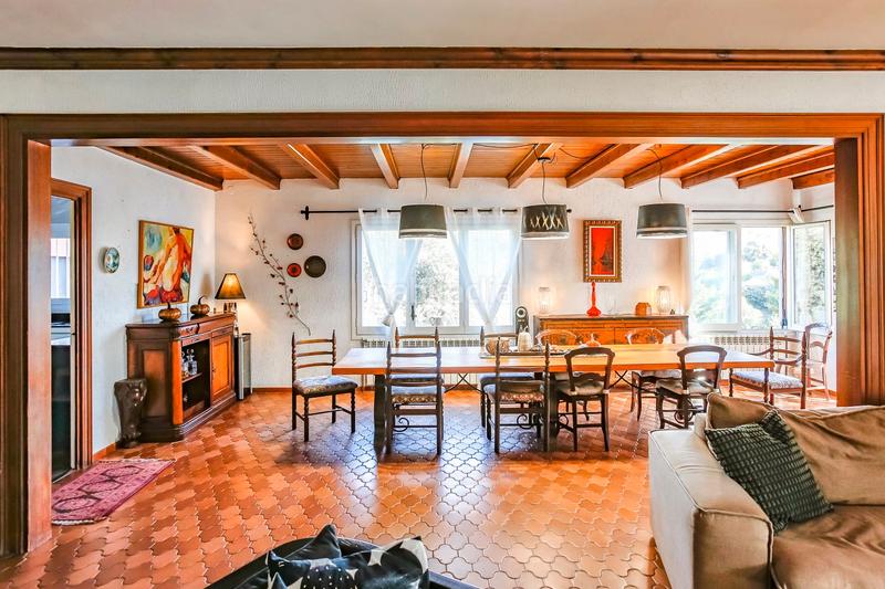 Foto b60ff234-4375-46ad-bcfe-faf372df50be. Chalet mit heizung parking pool in Urbanitzacions Arenys de Mar