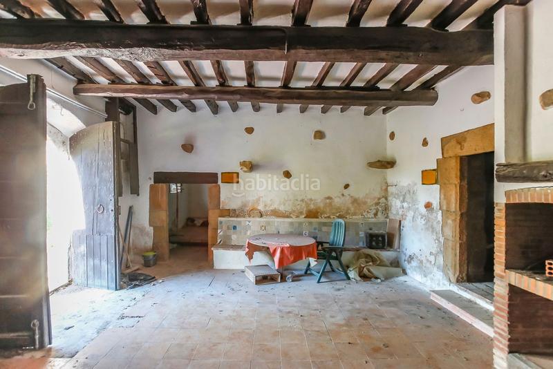 Foto 25d905c2-339e-4aaa-ad25-e5b6f227cb79. Masía en Breda