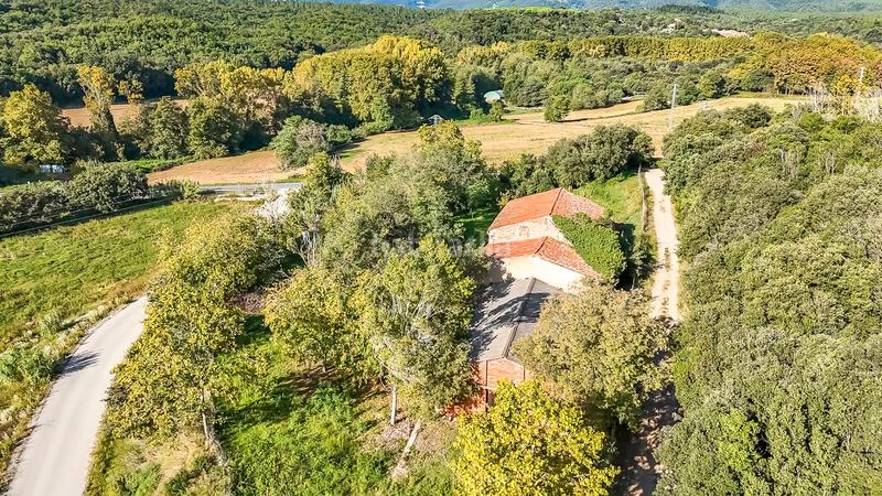 Foto 2bf79c1f-8a49-4e40-bcaf-378f77ebad12. Masía en Breda