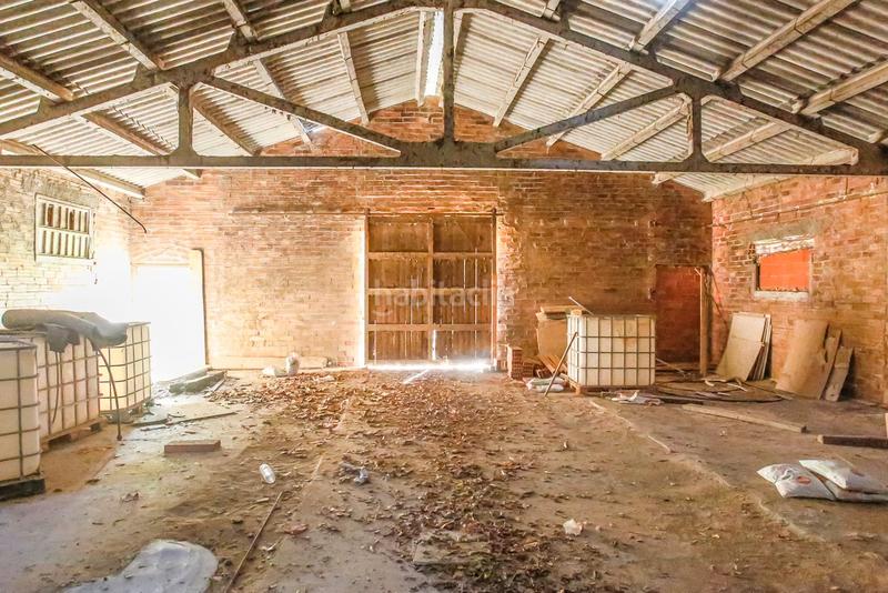 Foto e50bf247-5a10-4e5e-ae17-1c00d85935c3. Masía en Breda