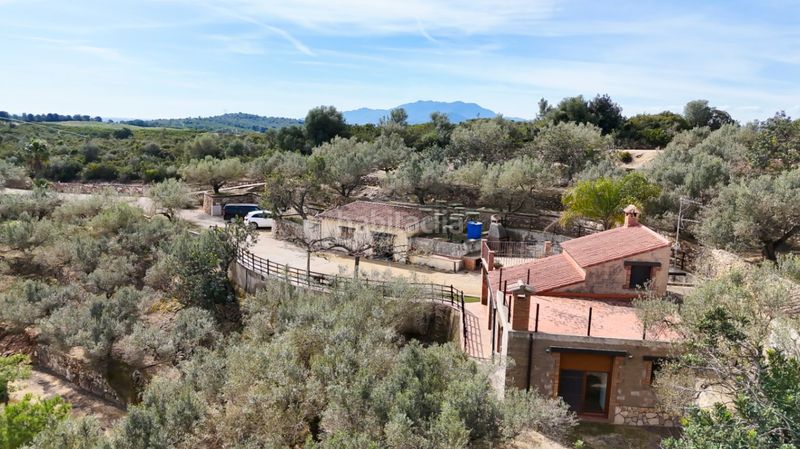 Foto a27d9781-2d02-4ba7-b899-3cd02e348bcf. Masia a Santa Bàrbara