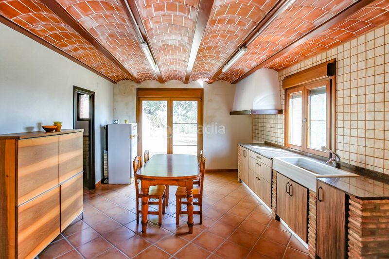 Foto f4808b19-7313-4b42-939d-c45c56ba43c4. Masia a Santa Bàrbara