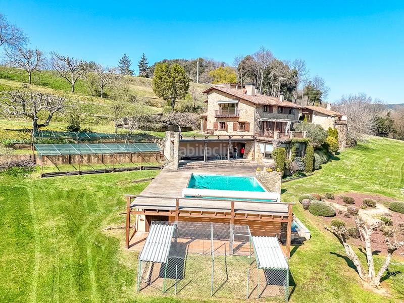 Foto 15b25258-8cf9-4551-a41d-0fe3a1561c4e. Masía en Olot