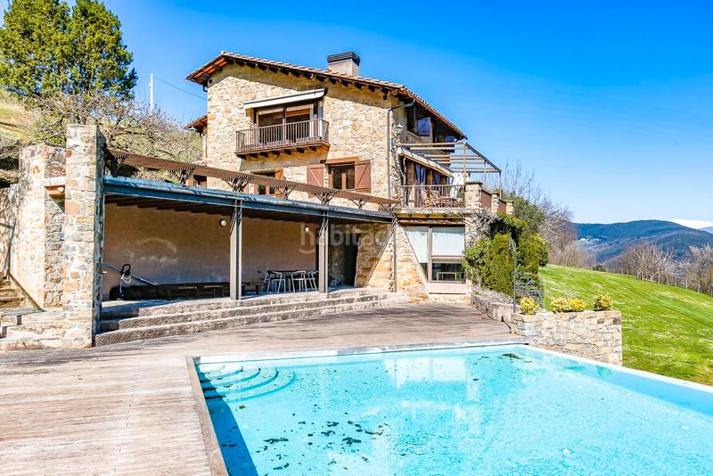 Foto 3145f0e9-8ebf-4727-835b-735d344ec57e. Masía en Olot