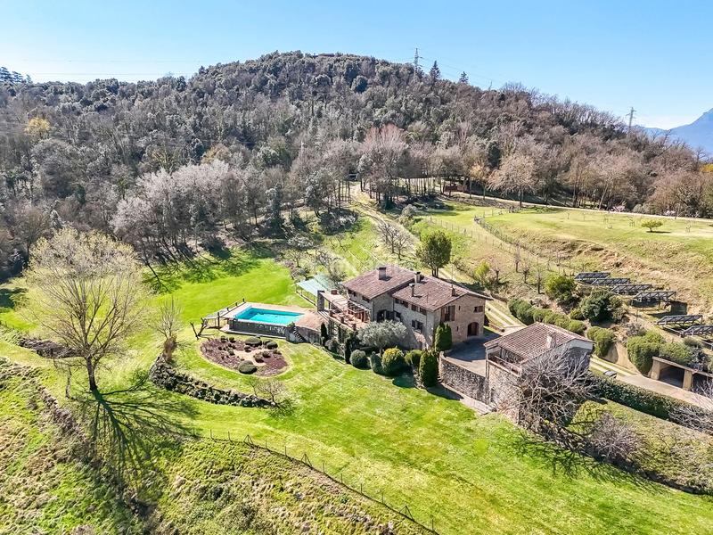 Foto 746b0f44-1707-42ea-af5b-87f9f20ef0f7. Masía en Olot