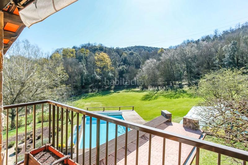 Foto b3d55f5f-4895-4ce3-87d8-617eeb8704d4. Masía en Olot