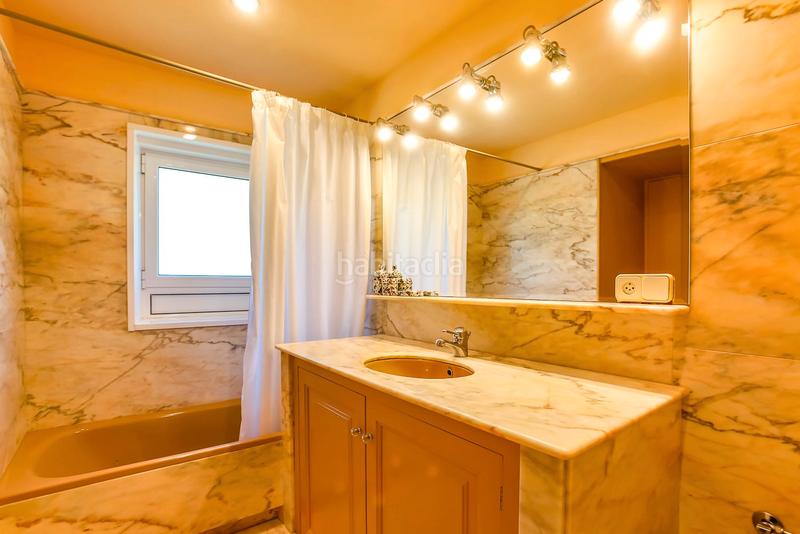 Foto e18e8a1f-84c2-4142-b439-d10ec3d5bbe1. Masía en Olot