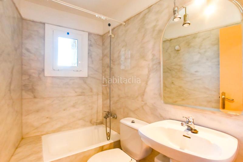 Foto fb0aa69d-a119-4fd7-80e9-1e42cd9702dc. Masía en Olot