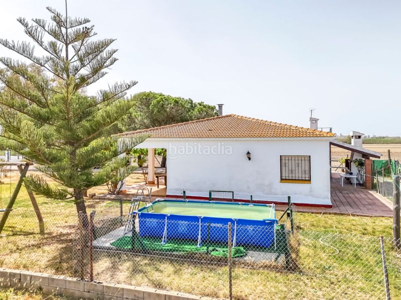 Foto a9044054-8f8f-42b2-b0f7-c3d68d5d24ce. Masia a Deltebre