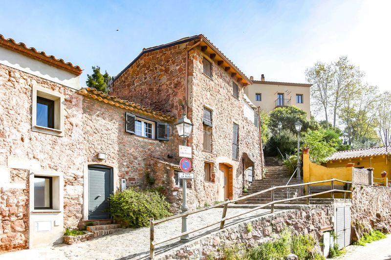 Foto 5c98f208-16cd-46a4-b1f0-b74a04529286. Masia a Gallifa