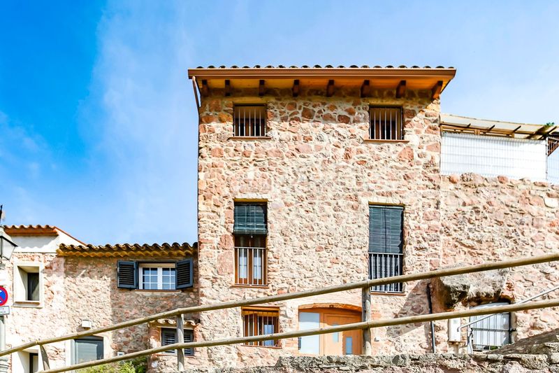 Foto dea93c08-b747-4085-afe6-4c7aadb47221. Masia a Gallifa