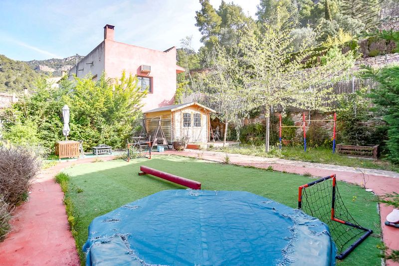 Foto ef5d8717-f33a-4ff4-9664-5302de20fa55. Masia a Gallifa