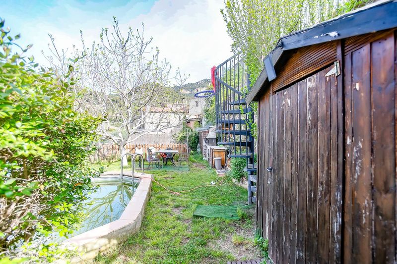 Foto f0b469a5-ae66-4243-8126-564264ba0664. Masia a Gallifa