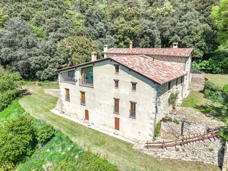 Masia a Sant Joan les Fonts