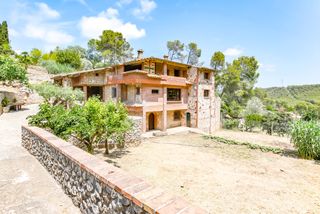 Country house in Avinyonet del Penedès