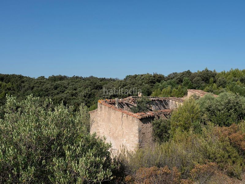Foto f41e5b4b-4f8b-46e0-9dcb-09cd394fdd80. Masia a Llers