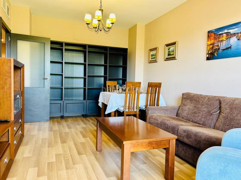 Foto dfe8f7fc-3b91-45f5-ab17-9ebf1de0bc58. Location appartement dans La Plata Sevilla