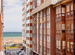 Lloguer Pis  La playa. Alquiler piso en el barrio la arenagijon