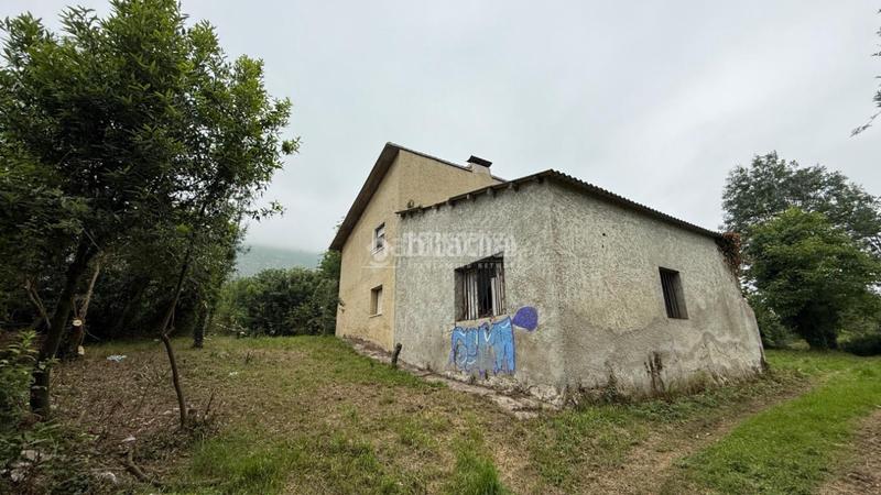 Foto cd367885-47d6-4778-ad69-0102f473c2af. Casa  en venta en Ribadesella
