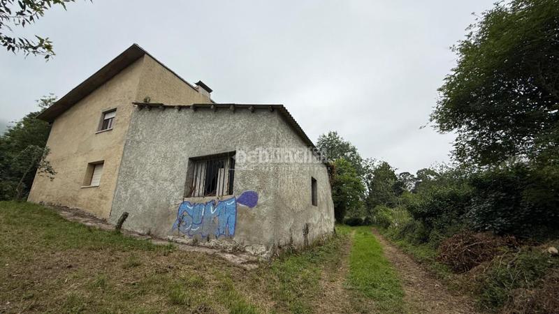 Foto e8f5f539-9bc3-48eb-bd2f-dc2ac7cbfd45. Casa  en venta en Ribadesella