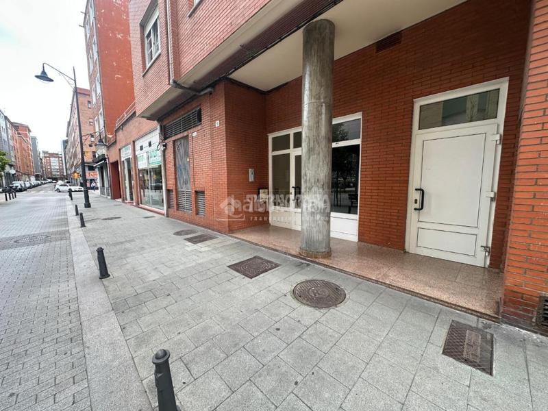 Foto cb6f12af-498d-415f-a1b6-ff248fb70671. Parking coche boxplaza de garaje en venta en Llano Gijón