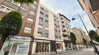 Appartement à Llano. Piso en venta en gijón