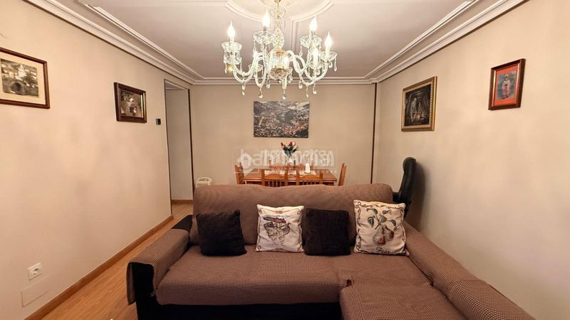 Foto 0a7c54a8-b18d-4081-8664-89e45e7f9a43. Pis amb calefacció a Llano Gijón