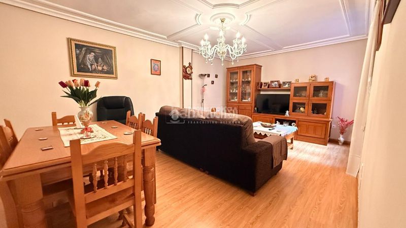 Foto 757db229-795e-4814-a58d-b0480f7045c7. Pis amb calefacció a Llano Gijón