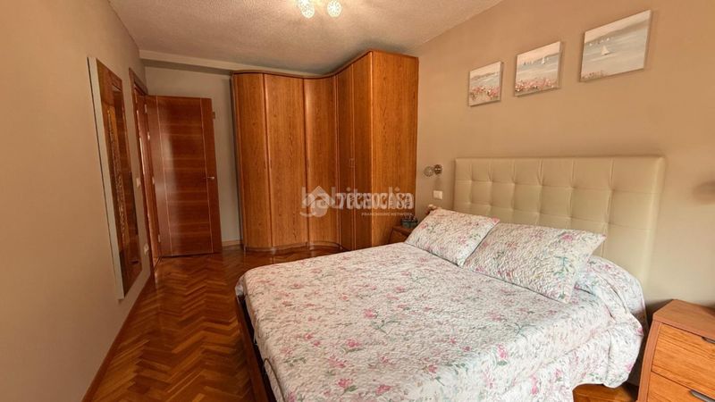 Foto cfad5339-d28a-4f56-b5b0-55a2b6bd621a. Pis amb calefacció a Centro Gijón