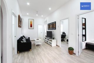 Location Appartement  Ciudad jardin (de la)