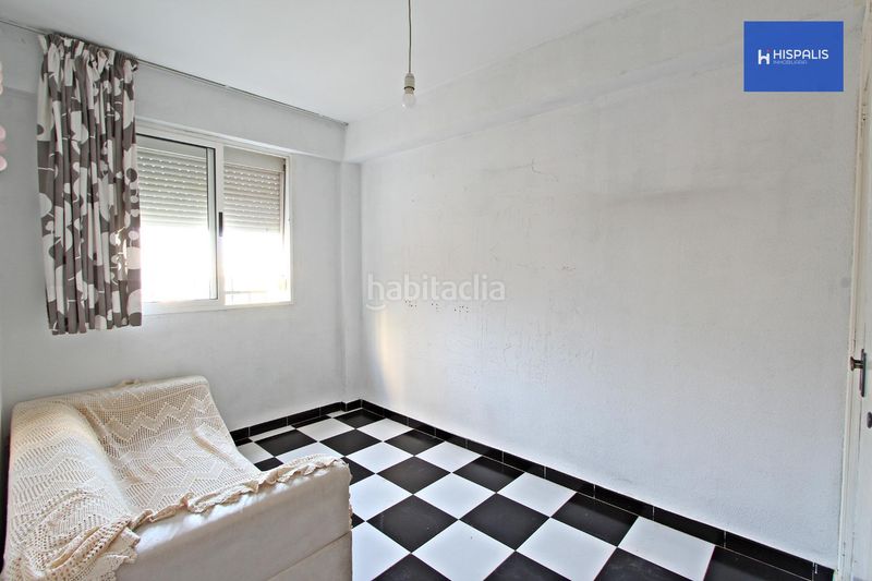 Foto a48e9e2f-ceee-4a3e-924a-948910ff155d. Piso amplio piso con ascensor en Pino Montano - Consolación Sevilla