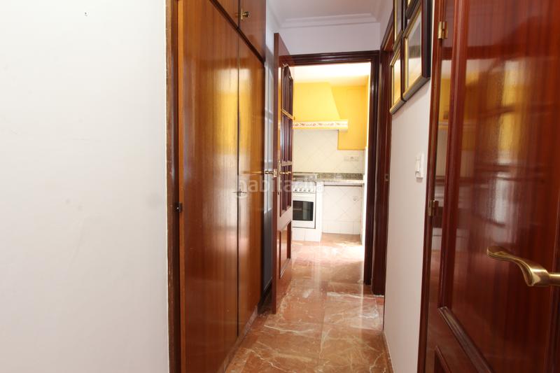 Foto 17b51175-c3ac-4d45-9615-66bbda32a5ed. Piso señorial piso en nervión para entrar a vivir en Sevilla