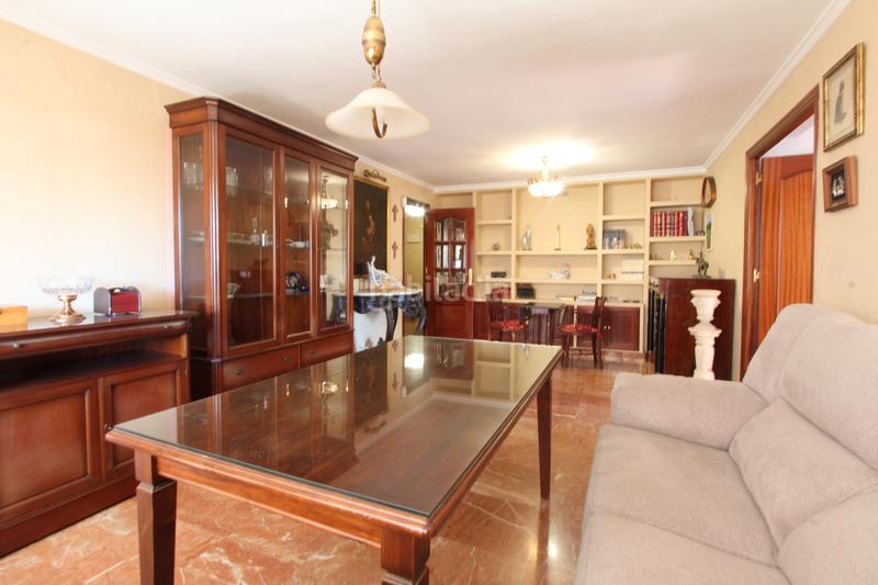 Foto 300095aa-f1c0-496b-9a76-3858f7fdffa3. Piso señorial piso en nervión para entrar a vivir en Sevilla