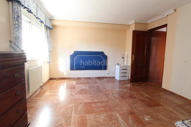 Foto a59b414f-5dbe-4875-b518-7c8c581b2502. Piso señorial piso en nervión para entrar a vivir en Sevilla