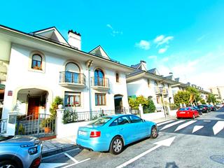 Semi detached house in Galdakao