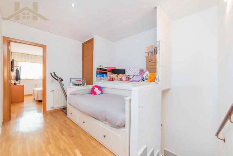 Foto a809a2cf-d80d-4158-8d23-0bb786cf2c25. Dúplex  en venta en calle antonio de nebrija en Alcobendas