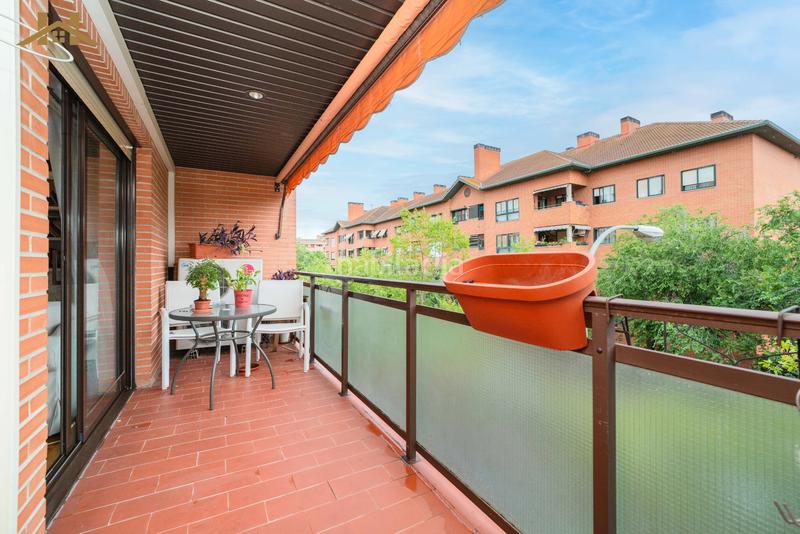 Foto 6d9f8c3f-3b9e-45be-9213-f646e78919c9. Piso  en venta en calle de juan ramón jiménez en Alcobendas