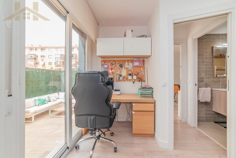 Foto b73ef8d4-37f7-4e63-b1b2-93fa2c8e86f6. Apartamento piso en venta en calle de pablo picasso en Alcobendas