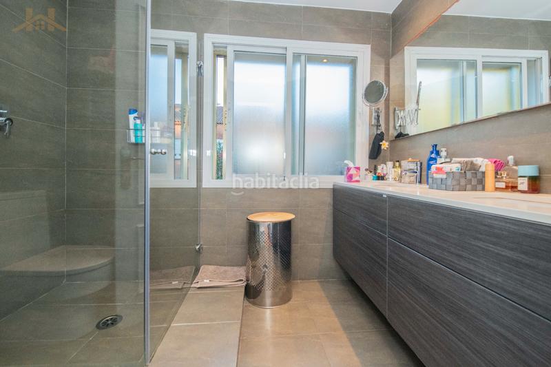 Foto 34da4cbb-66c5-445c-bb30-f5ae31b8deb9. Reihenhaus mit kamin heizung parking pool in el soto de La Moraleja La Moraleja