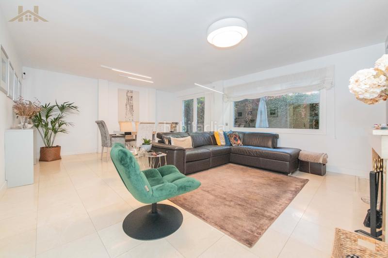 Foto b4175d28-8715-4d8d-a3ee-442cf89be06e. Reihenhaus mit kamin heizung parking pool in el soto de La Moraleja La Moraleja