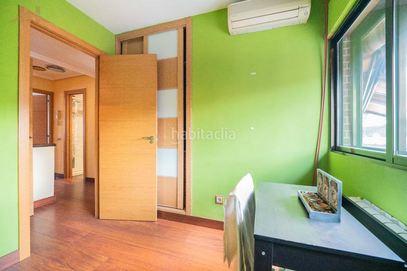 Foto 0a073f6a-85c7-42b9-a77f-2e24bebb05d0. Maison jumelée avec cheminée chauffage parking dans Alcobendas