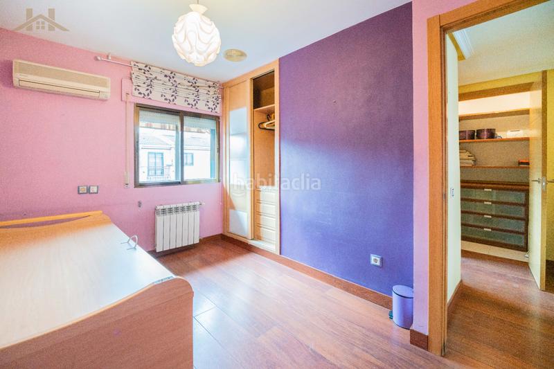 Foto 10093d93-6c86-4da8-be72-8a807d5ce5d6. Maison jumelée avec cheminée chauffage parking dans Alcobendas